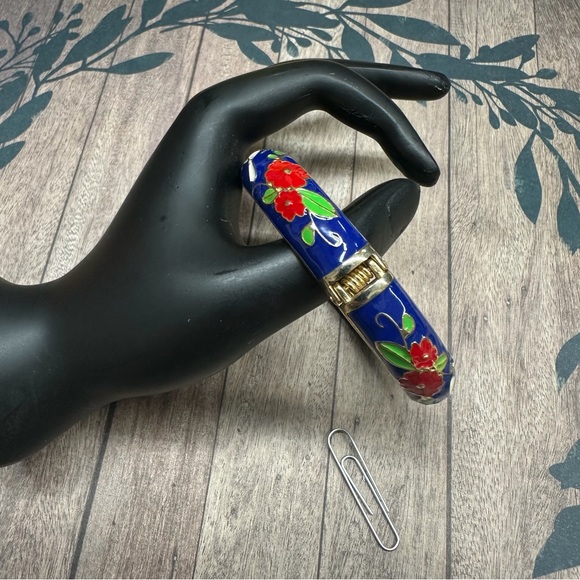 Gold Blue‎ Red White Enameled Hinged Bird Flower Bangle B7 - Picture 3 of 4